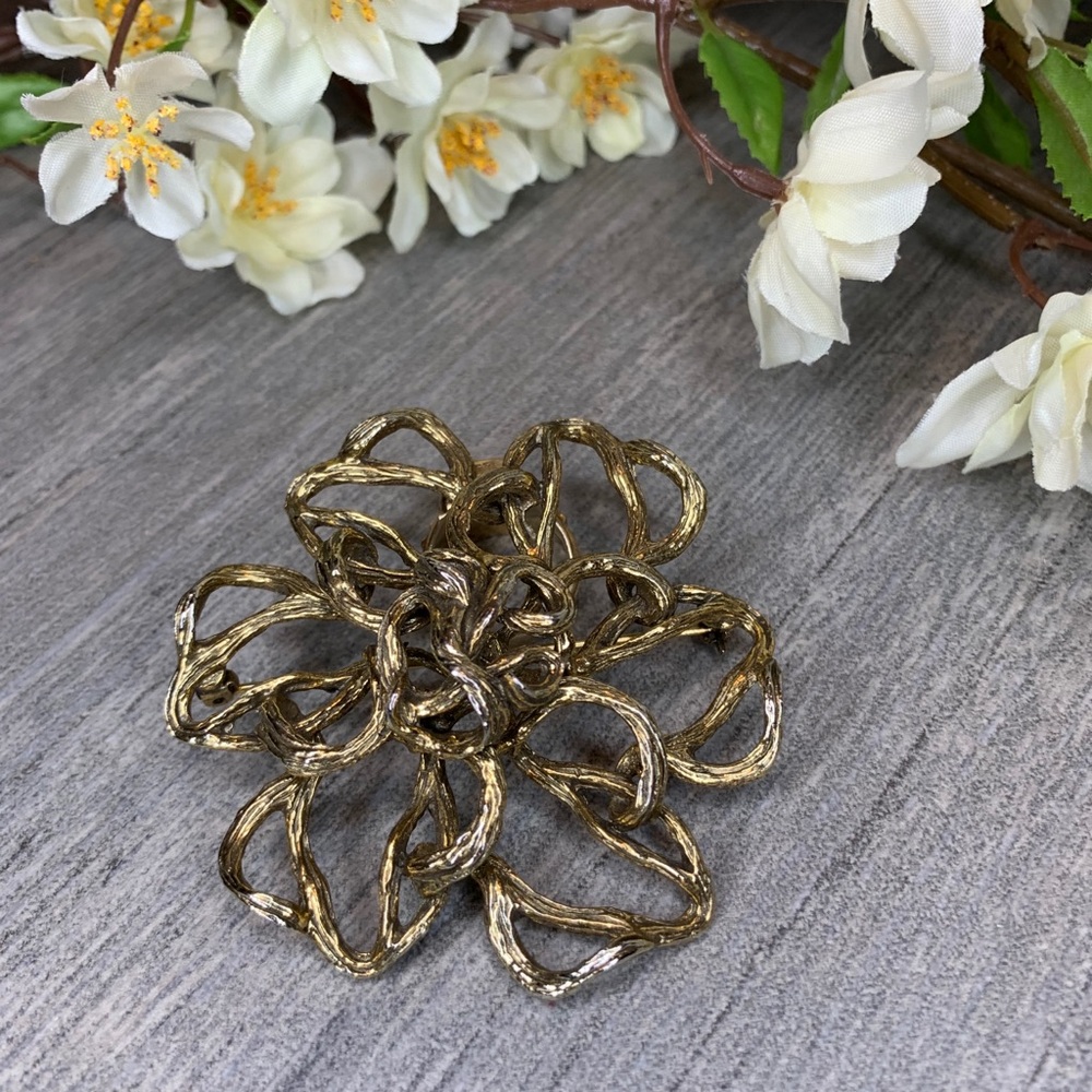 Vintage Robert Zentall Abstract Flower Brooch